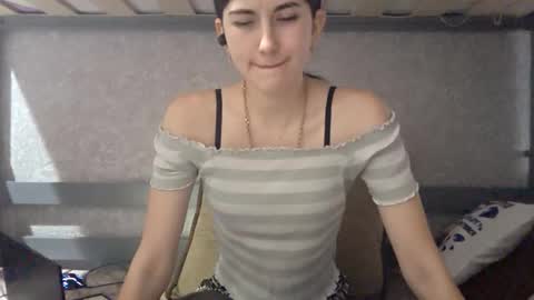 Snapshot of tempiebunting chatting on December 15, 2025, 7:56 am Alice online show from December 15, 2025, 7:56 am