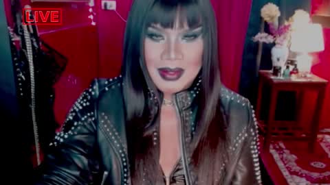 Snapshot of temptress_cocoxxx chatting on February 1, 2025, 8:05 pm Mistress Coco online show from February 1, 2025, 8:05 pm