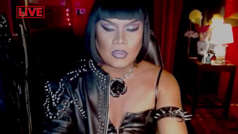 Snapshot of temptress_cocoxxx chatting on February 5, 2025, 9:07 pm Mistress Coco online show from February 5, 2025, 9:07 pm