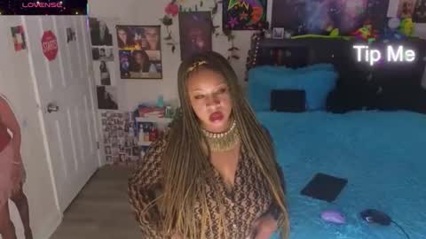 Gaia online show from November 11, 2025, 12:32 am