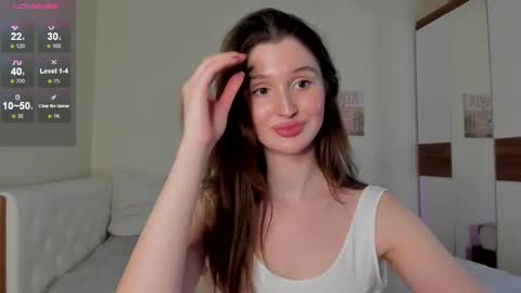 Snapshot of tender_babyy chatting on February 10, 2025, 2:16 pm Sexy girl Li online show from February 10, 2025, 2:16 pm