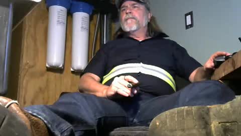 Snapshot of tennredneck chatting on March 4, 2025, 2:06 am Tennredneck online show from March 4, 2025, 2:06 am