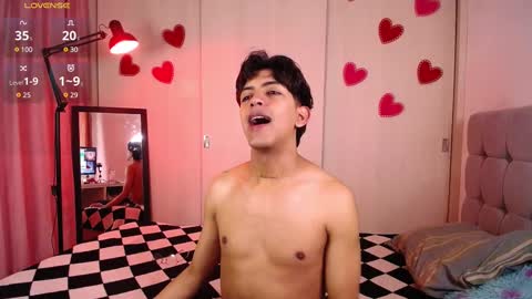 teo brown Independent model online show from February 27, 2025, 3:26 pm