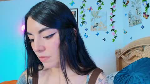 Snapshot of teresa_moon chatting on November 17, 2025, 5:41 pm TERESA Give me a good rating if you enjoy my show online show from November 17, 2025, 5:41 pm