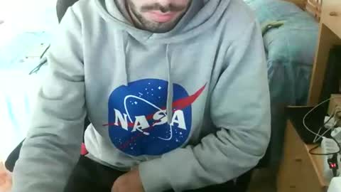 terwosdex online show from November 12, 2025, 4:40 pm