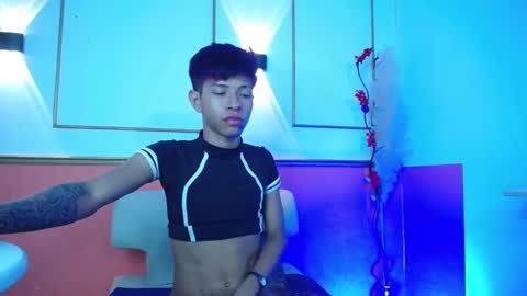 tessachains online show from November 11, 2025, 2:33 am