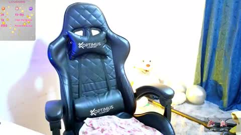 Snapshot of tessawhisnton chatting on December 13, 2025, 7:53 pm Tessy online show from December 13, 2025, 7:53 pm