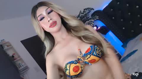 Itsme tgirlAdele online show from January 24, 2025, 12:09 am