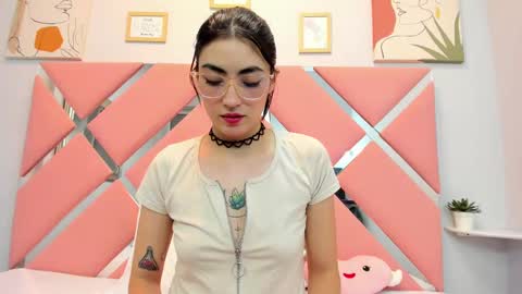 Snapshot of thailycherry chatting on March 4, 2025, 7:32 pm Thaily online show from March 4, 2025, 7:32 pm