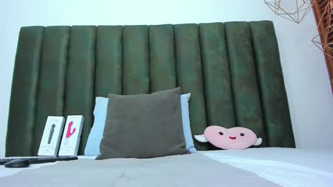 Snapshot of thailycherry chatting on September 20, 2025, 8:32 pm Thaily online show from September 20, 2025, 8:32 pm