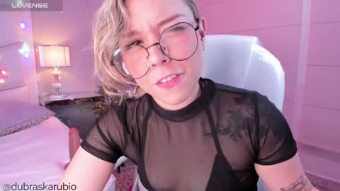 Snapshot of thalia21_ chatting on December 13, 2024, 5:05 am Thalia21 online show from December 13, 2024, 5:05 am