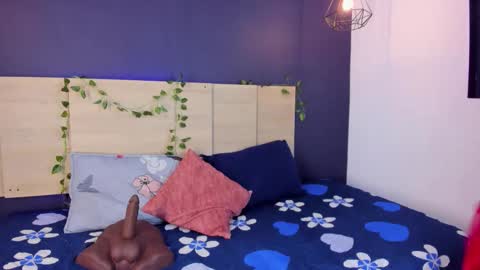 thaliaocean online show from October 20, 2025, 3:40 am