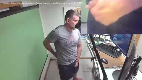 Snapshot of thaterkman chatting on October 15, 2025, 9:48 pm thaterkman online show from October 15, 2025, 9:48 pm