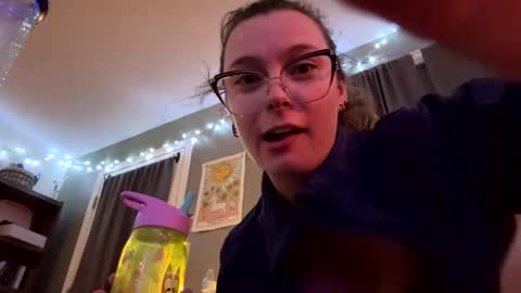 Princess online show from November 9, 2025, 2:10 am