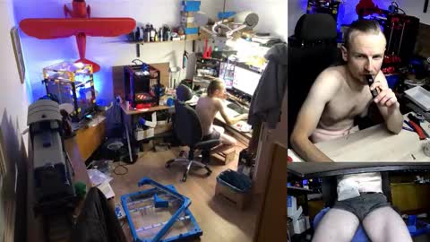 Michal online show from November 22, 2025, 6:18 pm