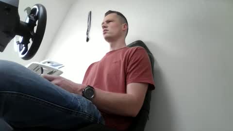 Snapshot of the___rocky200 chatting on November 6, 2025, 9:32 am Dennis online show from November 6, 2025, 9:32 am