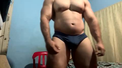 Snapshot of the_beastmuscle chatting on February 1, 2025, 3:19 am beast online show from February 1, 2025, 3:19 am