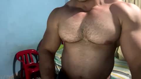 Snapshot of the_beastmuscle chatting on March 8, 2025, 3:28 am beast online show from March 8, 2025, 3:28 am