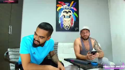 SCOTT  THEO  KAMERON  GENDERSON online show from February 11, 2025, 12:17 am