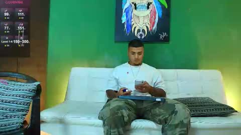 SCOTT  THEO  KAMERON  GENDERSON online show from November 11, 2025, 12:32 am