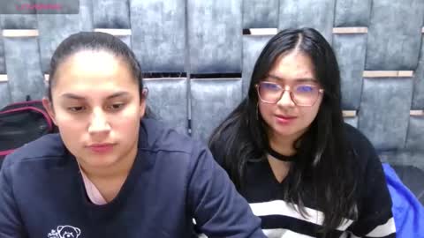 Snapshot of the_hot_twins chatting on December 14, 2025, 8:52 am the_hot_twins online show from December 14, 2025, 8:52 am