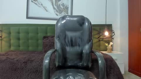 Snapshot of the_mark_king chatting on September 30, 2025, 12:54 pm T H E M A R K K I N G online show from September 30, 2025, 12:54 pm