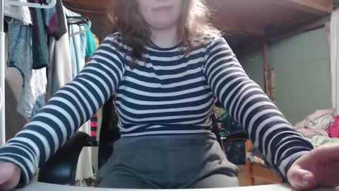 Ekye online show from September 25, 2025, 3:49 pm