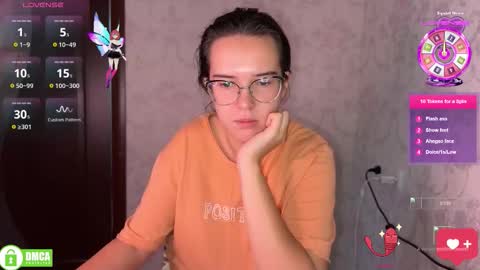 Snapshot of the_princese chatting on November 12, 2025, 10:48 am Alice online show from November 12, 2025, 10:48 am