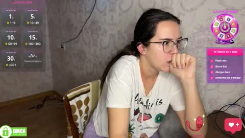 Snapshot of the_princese chatting on November 30, 2025, 5:17 pm Alice online show from November 30, 2025, 5:17 pm