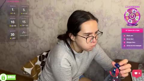 Snapshot of the_princese chatting on December 5, 2025, 6:59 pm Alice online show from December 5, 2025, 6:59 pm