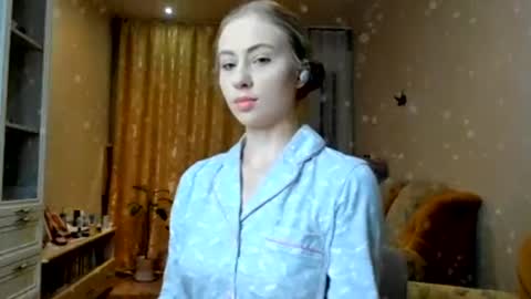 Snapshot of the_steel_magnolia_ chatting on January 5, 2025, 1:15 pm Ally STREAMING ON TWITCH NOW Check my Twitter for updates online show from January 5, 2025, 1:15 pm