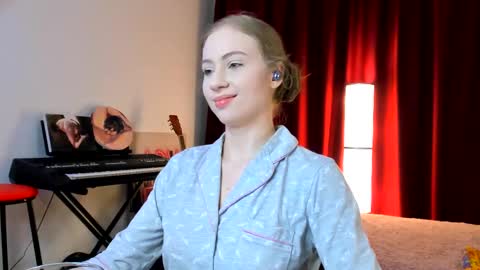 Snapshot of the_steel_magnolia_ chatting on March 9, 2025, 11:46 pm Ally STREAMING ON TWITCH NOW Check my Twitter for updates online show from March 9, 2025, 11:46 pm