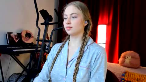 Snapshot of the_steel_magnolia_ chatting on September 16, 2025, 10:33 pm Ally STREAMING ON TWITCH NOW Check my Twitter for updates online show from September 16, 2025, 10:33 pm