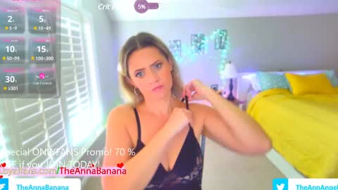 Snapshot of theannabanana chatting on December 20, 2024, 5:08 pm Anna Banana AKA Ann Angel online show from December 20, 2024, 5:08 pm
