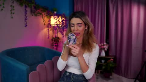 Snapshot of theayanna chatting on September 8, 2025, 6:29 pm Ayana online show from September 8, 2025, 6:29 pm