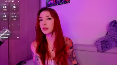 Snapshot of thecosmicgirl chatting on September 14, 2025, 1:38 am Alicia Alikath  online show from September 14, 2025, 1:38 am