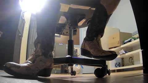 thecowboy_74 online show from September 14, 2025, 2:33 am