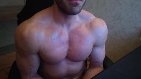 Snapshot of thefitgiant chatting on March 3, 2025, 11:14 pm Vince online show from March 3, 2025, 11:14 pm