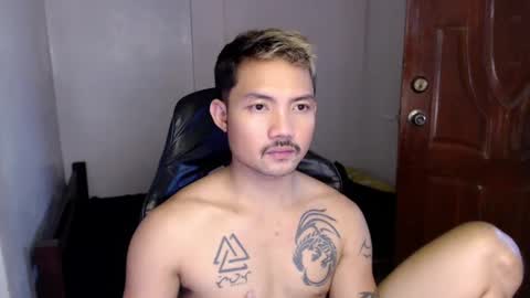 Snapshot of thefriskyasian chatting on February 28, 2025, 12:32 am Jaycee online show from February 28, 2025, 12:32 am