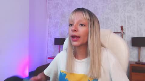 Snapshot of thegodmother_gh chatting on December 5, 2025, 3:59 am Peyton online show from December 5, 2025, 3:59 am