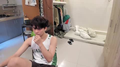 Snapshot of thegreenmagus chatting on October 29, 2025, 2:14 am Green online show from October 29, 2025, 2:14 am