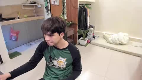 Snapshot of thegreenmagus chatting on November 6, 2025, 5:52 am Green online show from November 6, 2025, 5:52 am