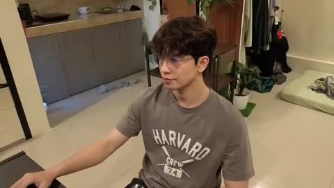 Snapshot of thegreenmagus chatting on December 4, 2025, 2:10 am Green online show from December 4, 2025, 2:10 am