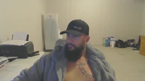 Snapshot of thehawaiian93 chatting on October 20, 2025, 1:06 am thehawaiian93 online show from October 20, 2025, 1:06 am