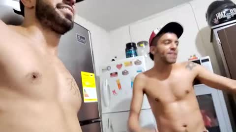 thehousedog online show from February 3, 2025, 4:57 am