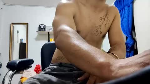 thehousedog online show from February 5, 2025, 3:45 am