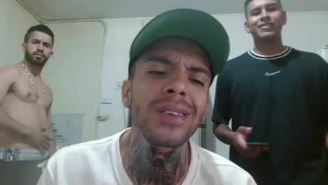 thehousedog online show from February 26, 2025, 8:54 pm