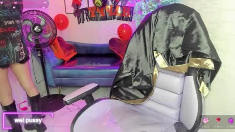 Theia  online show from November 3, 2025, 12:39 pm