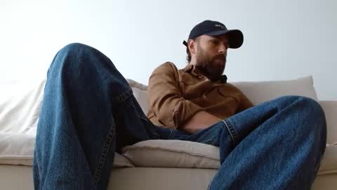 TheMonarchGoat online show from December 4, 2025, 10:57 am