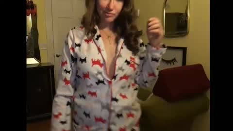 Snapshot of themrsnelson chatting on October 23, 2025, 8:02 am Cach Nelson online show from October 23, 2025, 8:02 am